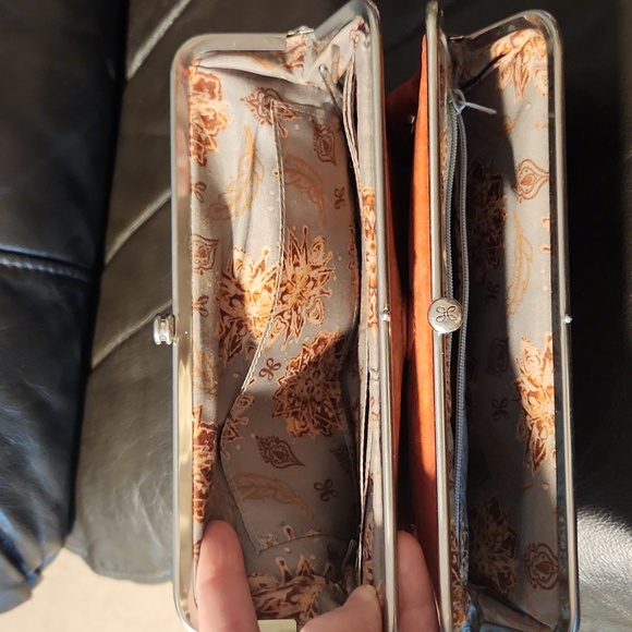 HOBO Lauren wallet - Picture 3 of 3